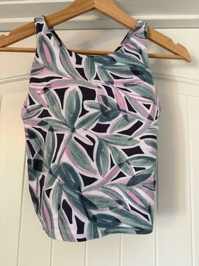 Sage Sleeveless Tank Top in Green, Pink & Black Leaf Print